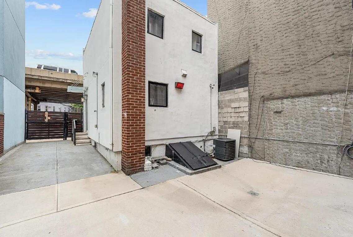 Privatunterkunft Private Hot Tub-private Gated Sailor Moon House In Williamsburg W Gym *